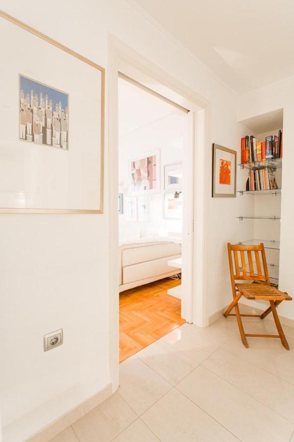 A Cozy Apt In Kolonaki Of Афины Экстерьер фото
